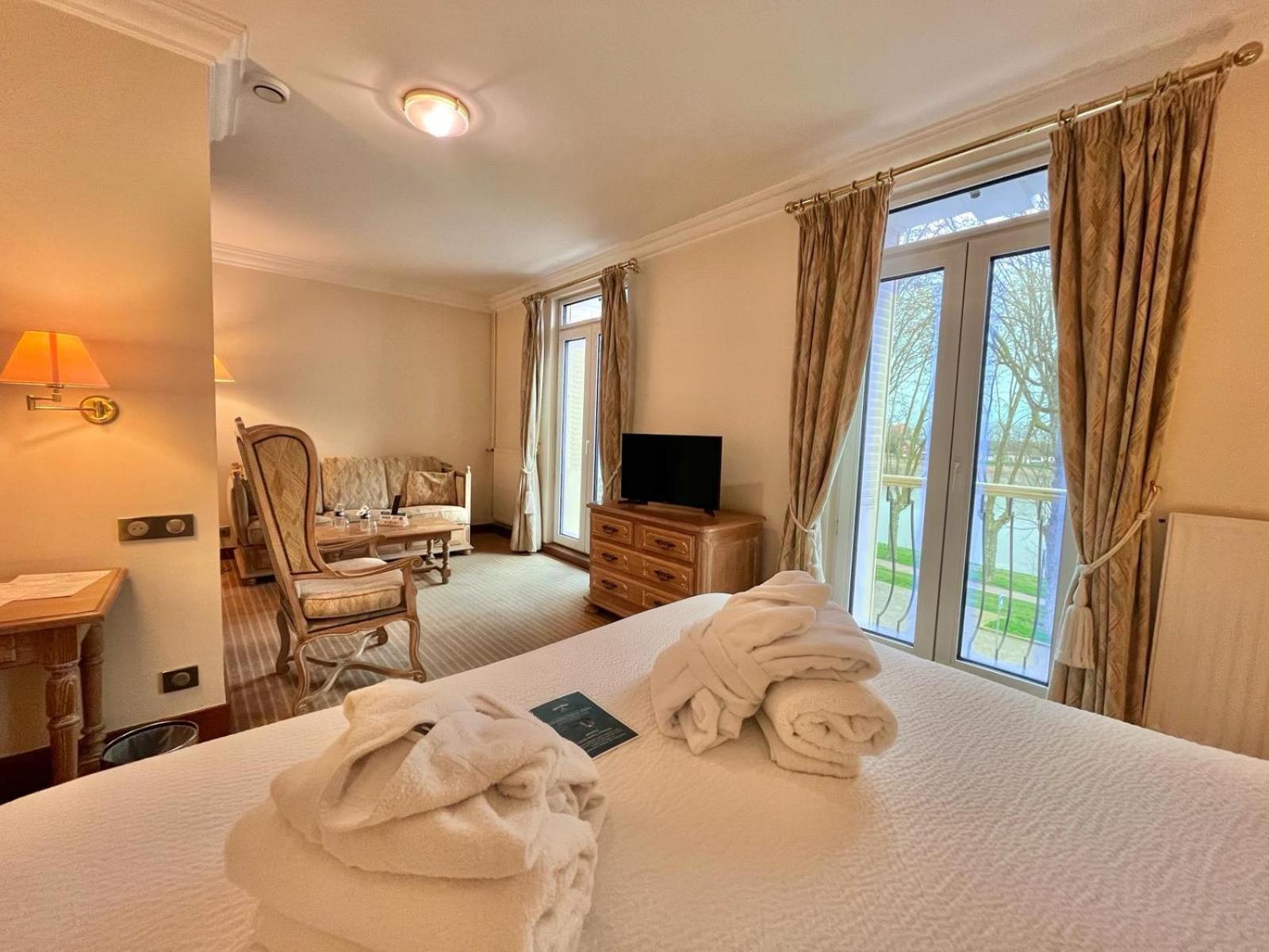 Logis Hotel Le Rivage Gien Exterior foto
