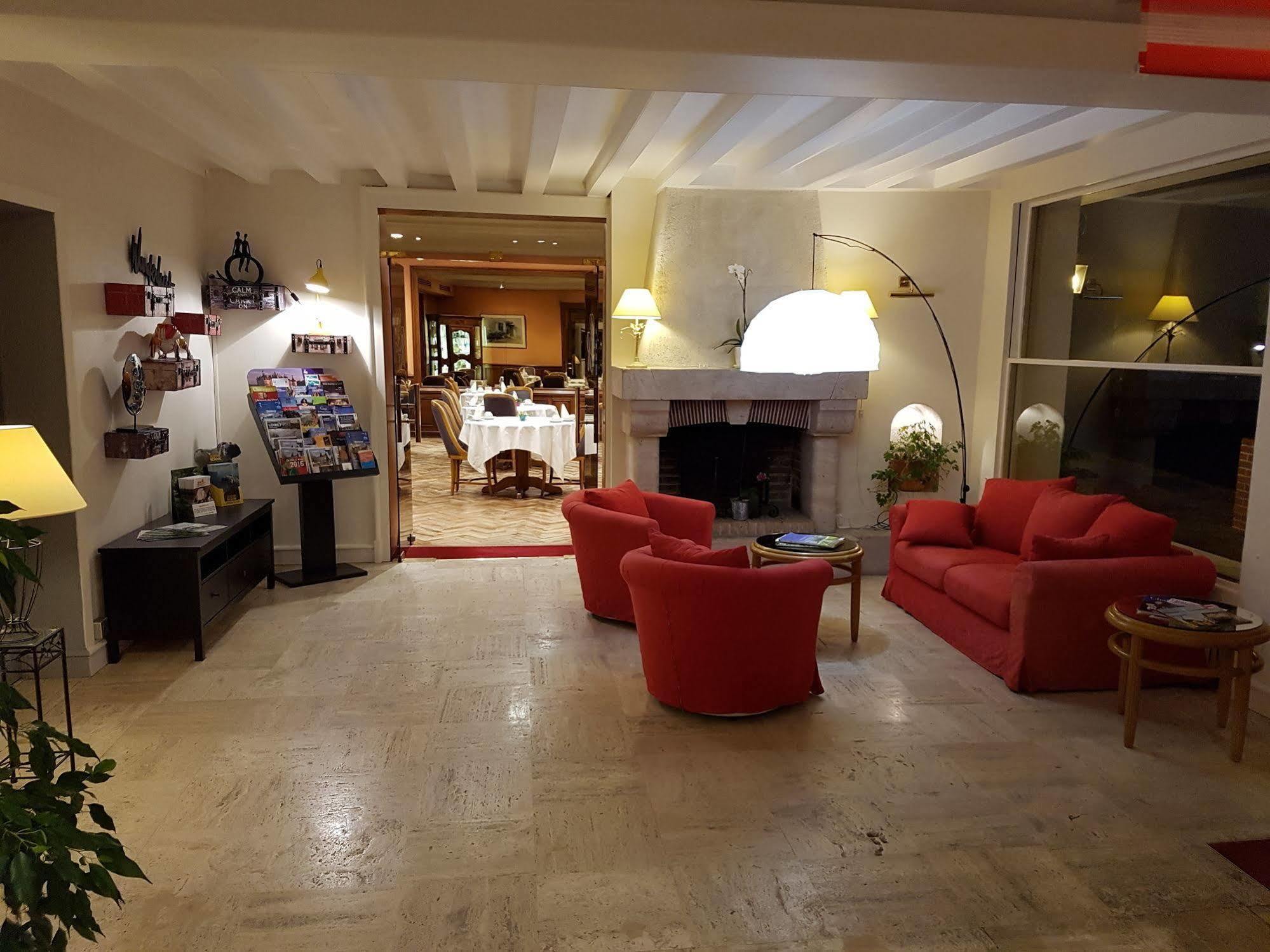 Logis Hotel Le Rivage Gien Exterior foto